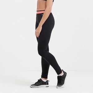 Jilla L Active black Fit Waistband leggings